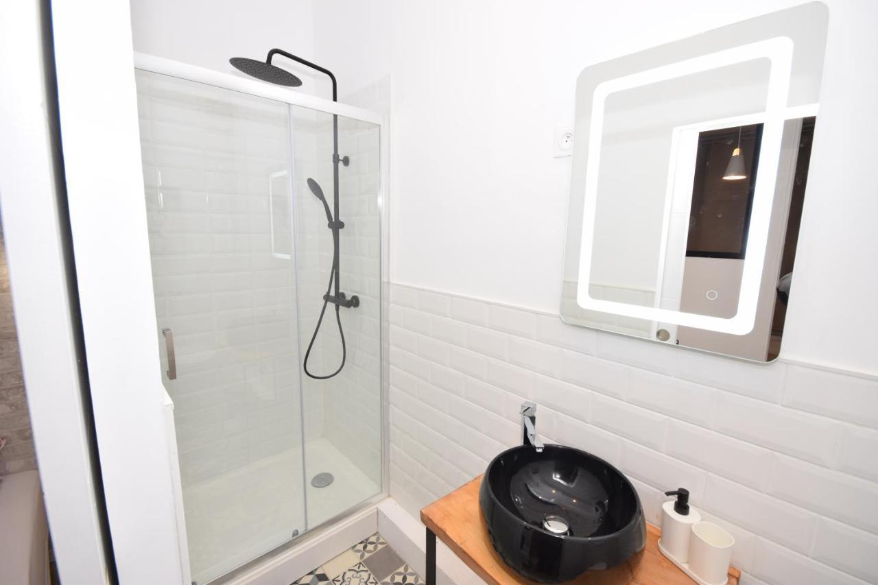 Chic Appart Design - Hyper Centre - Tramway - Free Wifi - Lerelaisdodile12 Valenciennes Dış mekan fotoğraf